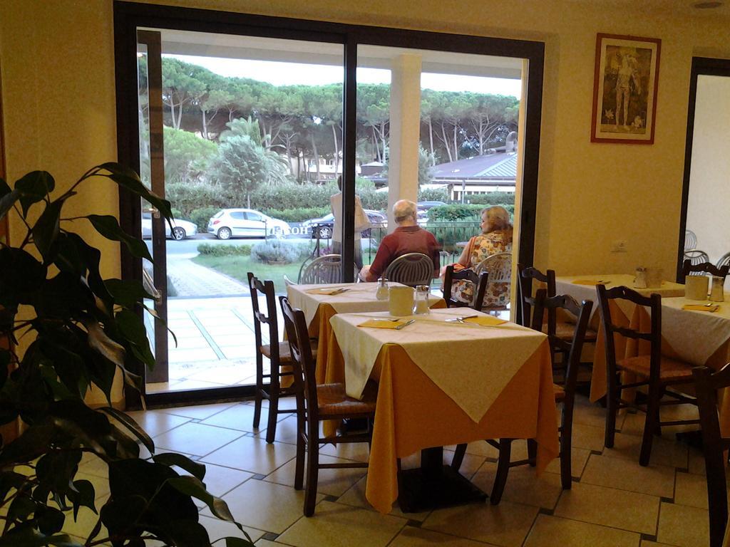 Affittacamere Floramare Marina Di Bibbona Dış mekan fotoğraf